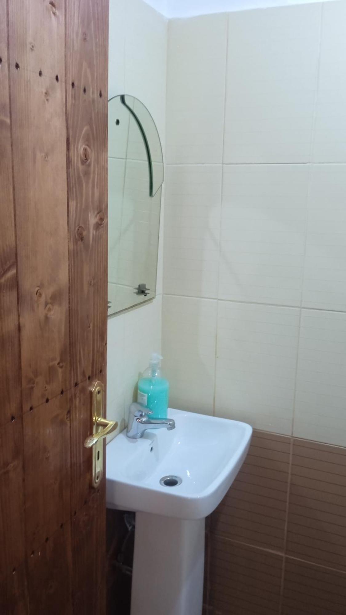 Karafil Guesthouse Гирокастра Экстерьер фото